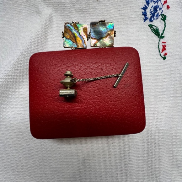 Vintage Set of Abalone Cufflinks & Tie Tack - Picture 3 of 6